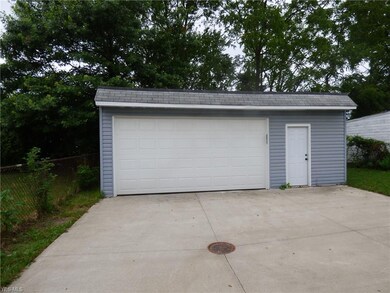 A true 2.5 car Garage!