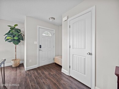 44-web-or-mls-M1B17546