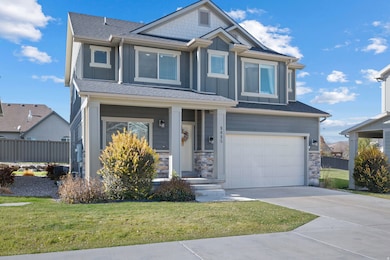 8085 N Quarter Mile Dr, Eagle Mountain, UT 84005 - photo 2