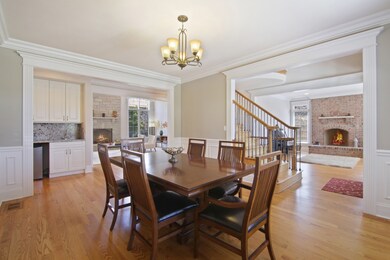 Large open dining room with convenient butlers wet