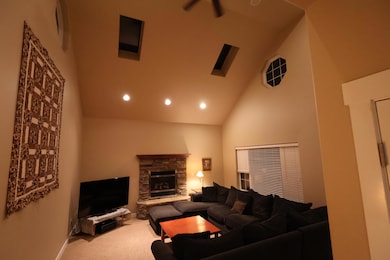 2_Great_Room_Vaulted_Ceilings