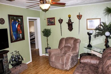 644 Arizona Ave, Wake Village, TX 75501 - photo 3