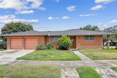 Side view with double garage