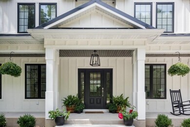 03_69840OctoberRd_84_Entryway_LowRes