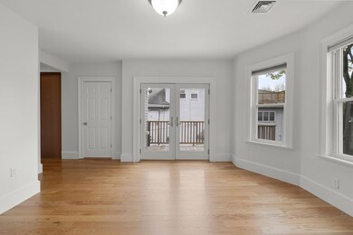 25 Fenwick St unit 2, Somerville, MA 02145 - photo 4