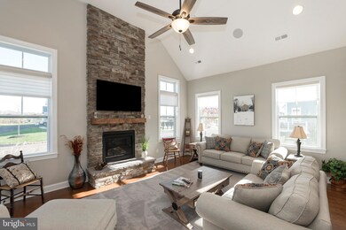 901 Summit Dr, Royersford, PA 19468 - photo 4