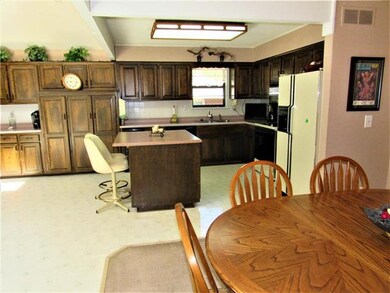 12301 W 54th St, Shawnee, KS 66216 - photo 4