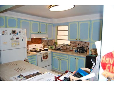 Byron Gardens Condominium unit 701, Miami Beach, FL 33141 - photo 5