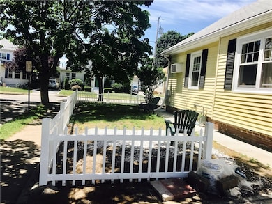 21 Stevens Rd, Cranston, RI 02910 - photo 4