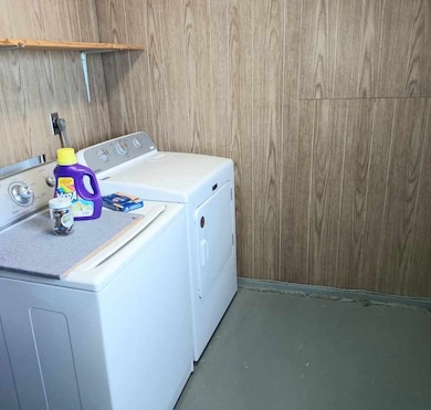 34 Walnut Cir, Tuscola, IL 61953 - photo 7