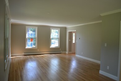 9 Thurlow St, Georgetown, MA 01833 - photo 7