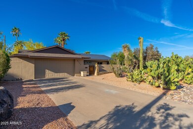 2712 E Mountain View Rd - 03