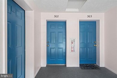 3351 Yost Ln unit A302, Dumfries, VA 22026 - photo 2