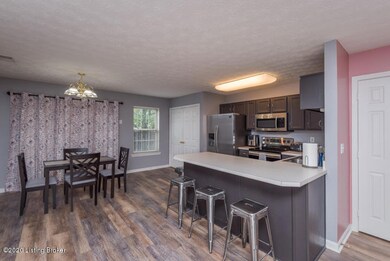 8437 Grand Trevi Dr unit 4603, Louisville, KY 40228 - photo 2