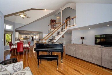 2274 Douglas Ave, Des Plaines, IL 60018 - photo 2