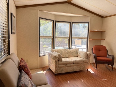 52901 Pine Cove Rd unit 37, Idyllwild, CA 92549 - photo 3