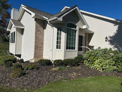 260 Round Hill Rd unit 8, Kalamazoo, MI 49009 - photo 4