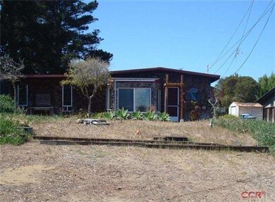 1469 5th Street in Baywood Park, just blocks from 