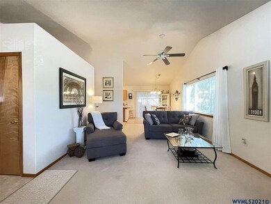 205 Topaz St, Philomath, OR 97370 - photo 6