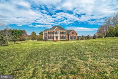 12246 Clifton Point Dr, Clifton, VA 20124 - photo 3