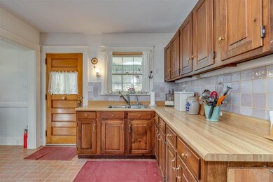 37 Lake St, Concord, NH 03301 - photo 6