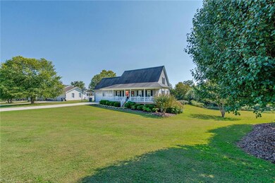 2470 Linnie Ct, Asheboro, NC 27205 - photo 3