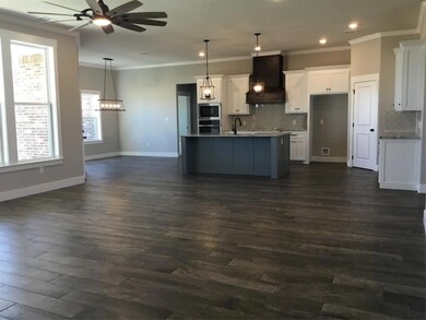 2049 Eagles Ridge Dr, Weatherford, TX 76087 - photo 7