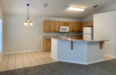 4607 Cumbrian Lakes Dr, Kissimmee, FL 34746 - photo 4