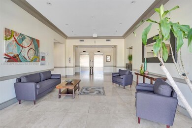 Lobby w elevator