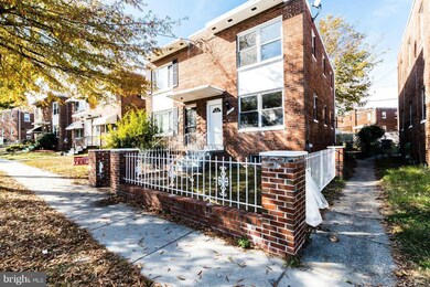 524 Riggs Rd NE, Washington, DC 20011 - photo 2