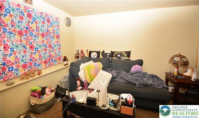 316 E Main St, Plymouth, PA 18651 - photo 2