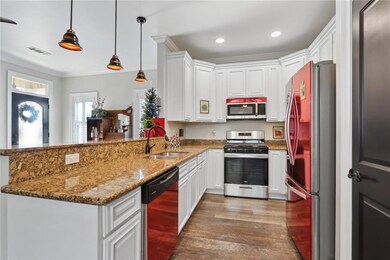 Fabulous kitchen! Granite counter tops!