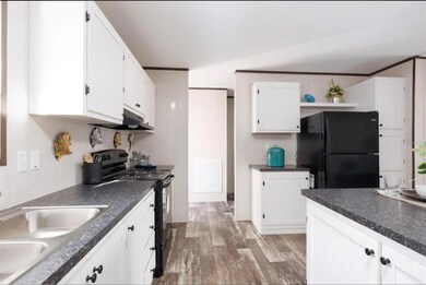 000 Poyner Rd, Polk City, FL 33868 - photo 4