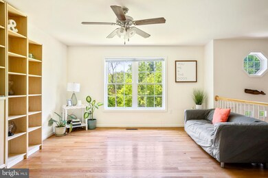 1624 Rolling Ln, Harpers Ferry, WV 25425 - photo 5