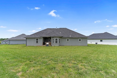 1360 N Rainbow Ct-7