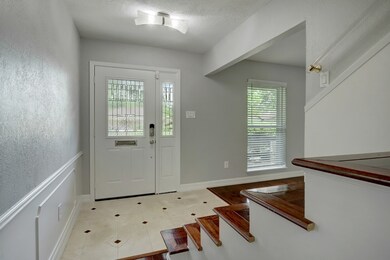 1150 Curtin St, Houston, TX 77018 - photo 3