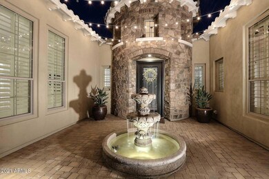Night-Courtyard-Entry