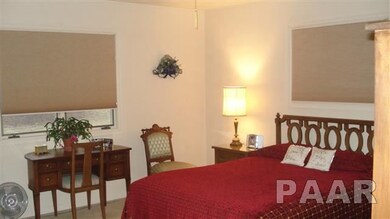 15946 N Regency Park Place, Chillicothe, IL 61523 - photo 3