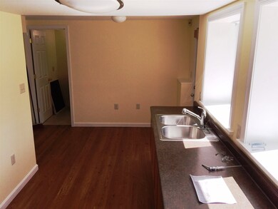 17 Wolf Rd unit 2, Lebanon, NH 03766 - photo 5