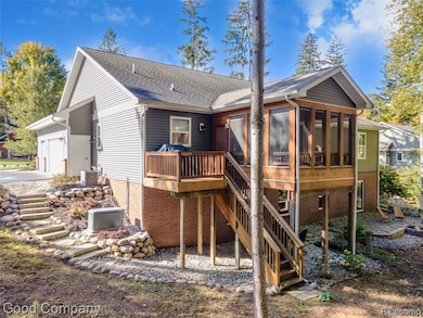 8726 Sunrise Mist Dr, Pinckney, MI 48169 - photo 4