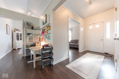 3740 Briar Hill Way, Columbus, IN 47203 - photo 6