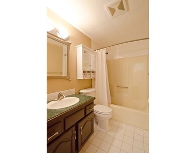 142 Quincy Shore Dr unit 145, Quincy, MA 02171 - photo 5