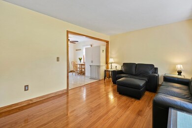 63 Wilson St, Spencer, MA 01562 - photo 4