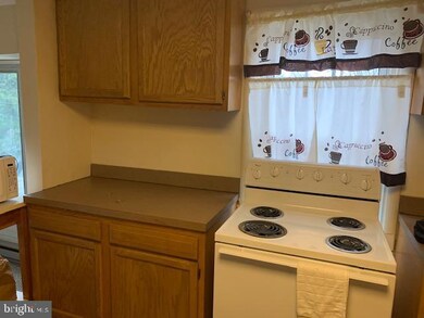 526 Hillcrest Place unit 2ND FLOOR, Gettysburg, PA 17325 - photo 5