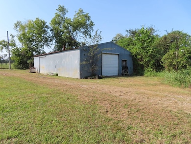 519 S E1000th, Wilburton, OK 74578 - photo 5