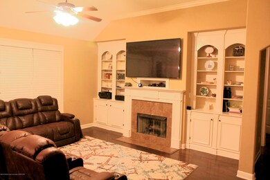 Great Room with Fireplace