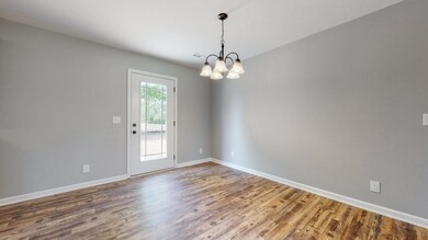 110 E Bomar Ct, Shelbyville, TN 37160 - photo 6