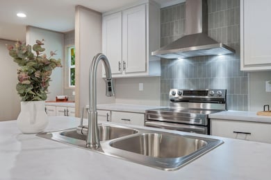 524 Tiger Lily Ln, Defuniak Springs, FL 32433 - photo 7