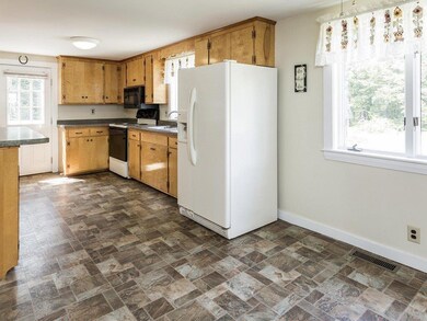 53 Bow St, Freeport, ME 04032 - photo 5