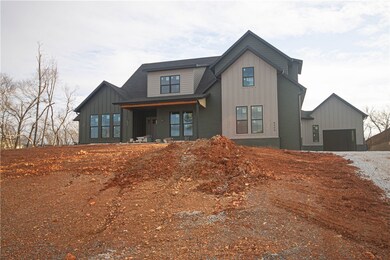 Modern Elegance in the Gated Community of Scissort